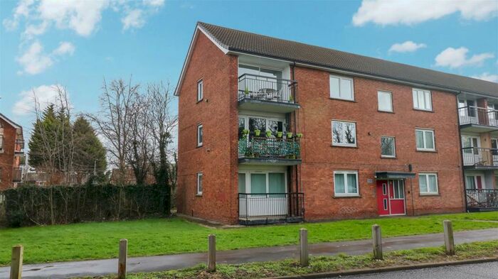 2 Bedroom Flat To Rent In Town Lane, Wingfield, Rotherham, S61