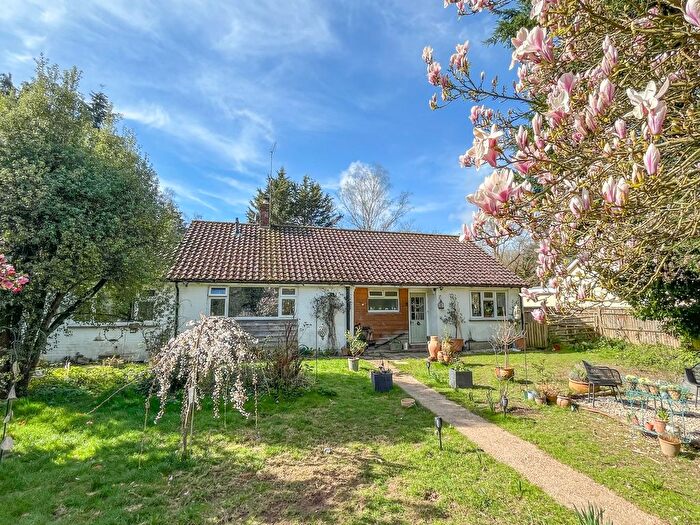 2 Bedroom Detached Bungalow For Sale In Moat Lane, Sedlescombe, TN33