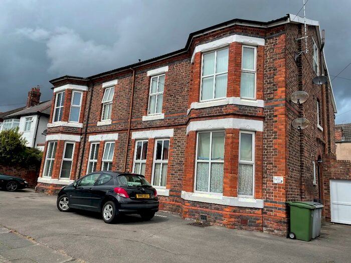 2 Bedroom Flat To Rent In Prenton Road West, Prenton, Wirral, CH42