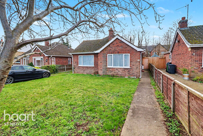 3 Bedroom Detached Bungalow For Sale In Desborough Road, Hartford, PE29