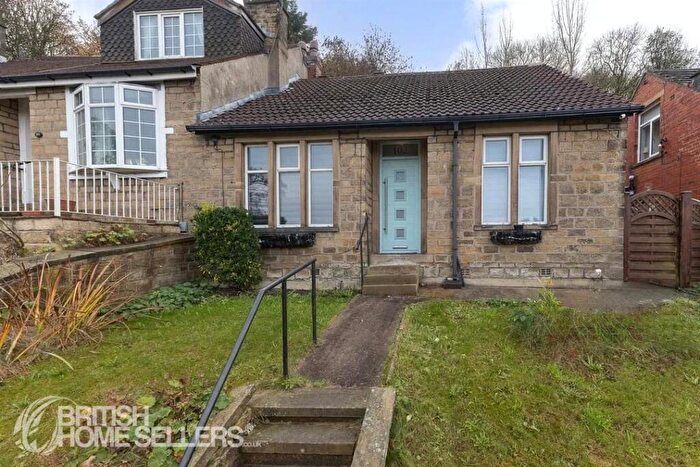 2 Bedroom Bungalow For Sale In Somerset Road, Huddersfield, West Yorkshire, HD5