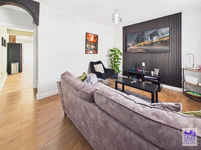 2 Bedroom Terraced House For Sale In Banning Street, Strood, ME2
