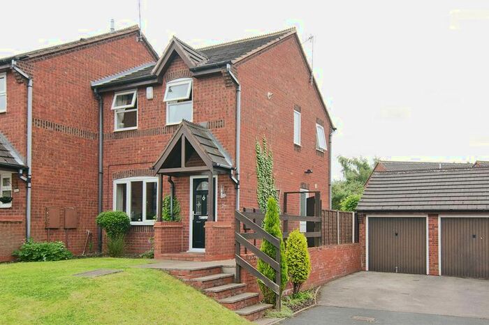 3 Bedroom Semi-Detached House To Rent In Moat Way, Armitage & Handsacre, Rugeley, WS15
