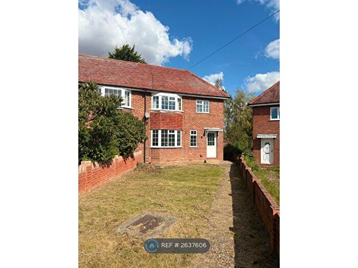 3 Bedroom Semi-Detached House To Rent In Ridgway Road, Brogborough, Bedford, MK43