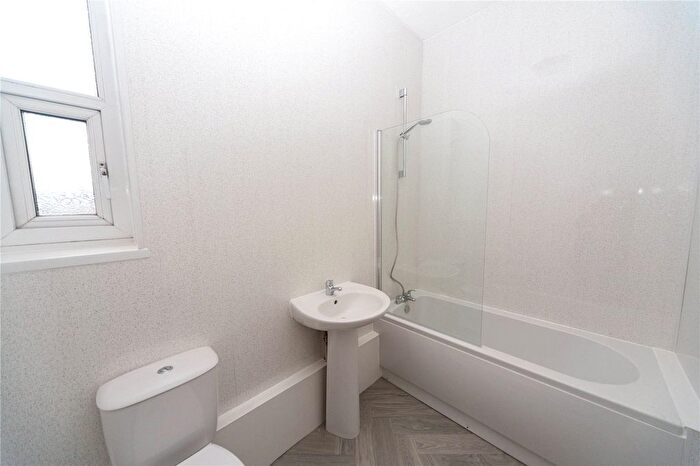 1 Bedroom Flat To Rent In Clifton Street, Roath, Cardiff, CF24