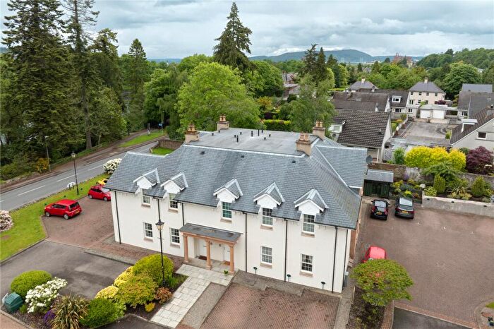 3 Bedroom Apartment For Sale In River View, Islands Court, Island Bank Road, IV2