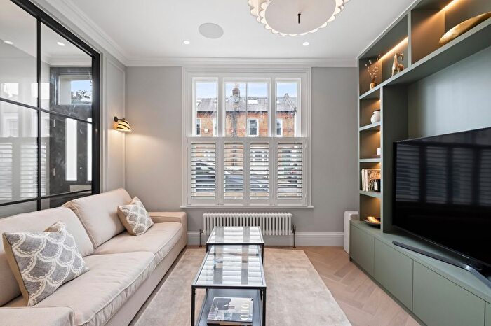 4 Bedroom Property For Sale In Orbain Road, Fulham, SW6