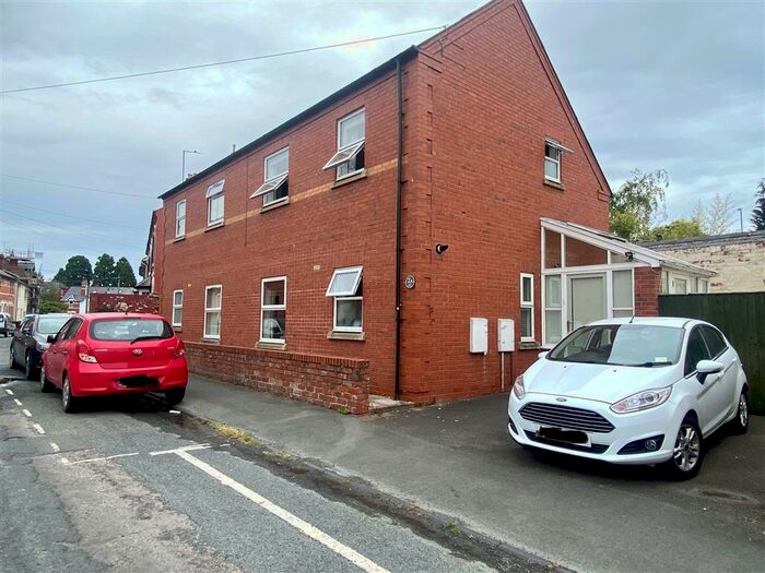 3 Bedroom House To Rent In Clive Street, Hereford, HR1