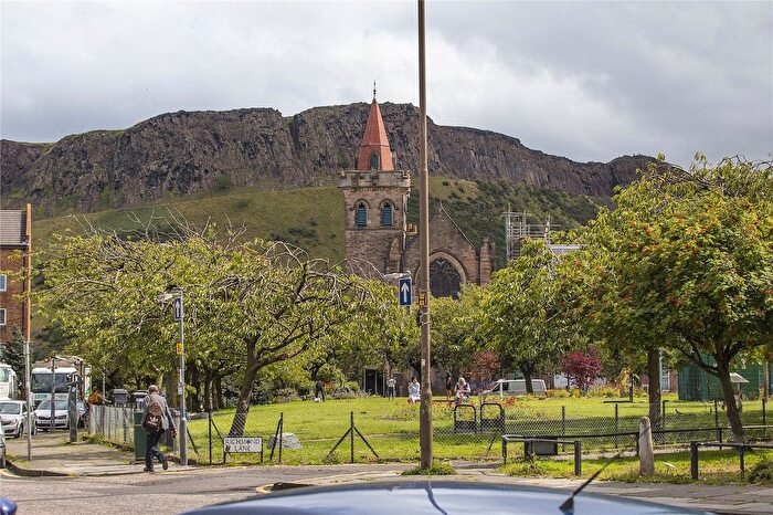 1 Bedroom Flat To Rent In Nicolson Street, Newington, Edinburgh, EH8