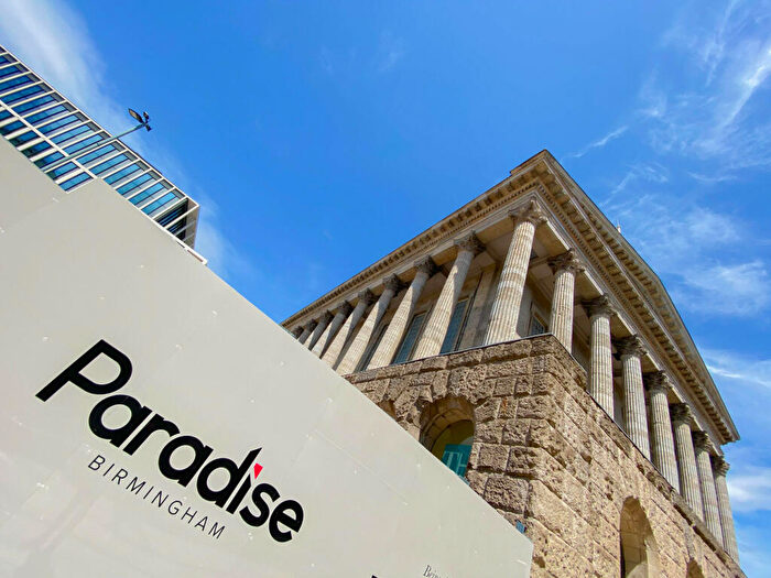 2 Bedroom Apartment To Rent In Paradise Street, Birmingham, B1