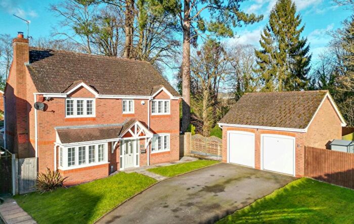4 Bedroom Detached House For Sale In Aspens Way, Bromsgrove, B61
