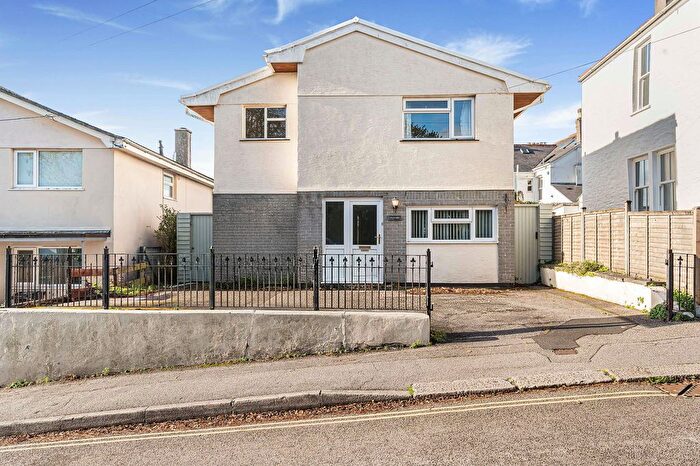 3 Bedroom Detached House For Sale In Campfield Hill, Truro, TR1