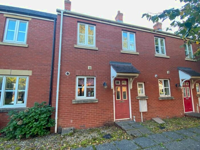 2 Bedroom Property To Rent In Rooks Way, Tiverton, EX16