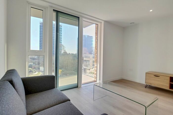 1 Bedroom Flat To Rent In Devan Grove, London, N4