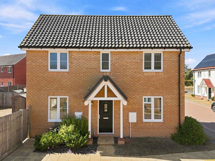 3 Bedroom Detached House For Sale In Murray Close, Melton, IP12