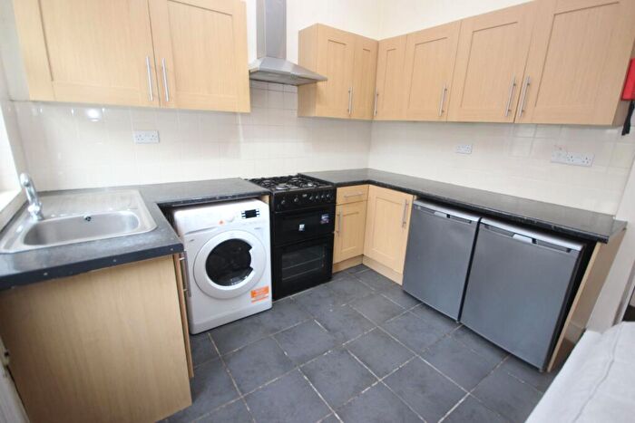 4 Bedroom Terraced House To Rent In Avondale Road, L15