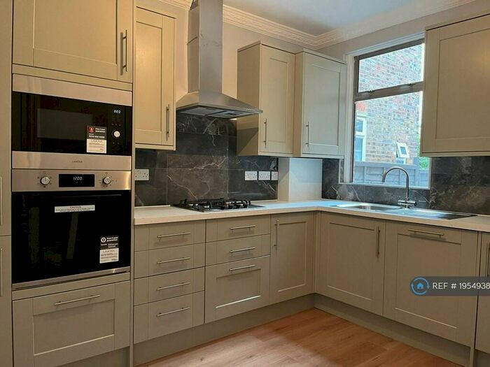 4 Bedroom Terraced House To Rent In Fulbourne Road, London, E17