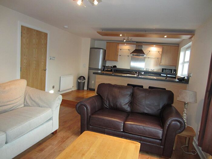 2 Bedroom Flat To Rent In Affleck Street, Aberdeen, AB11