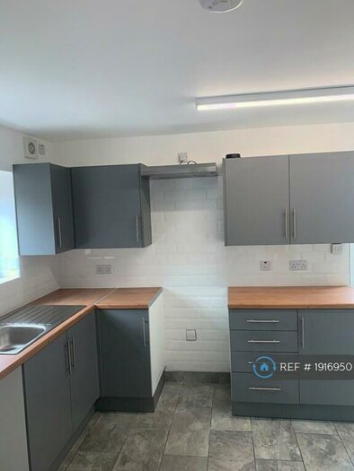 3 Bedroom Semi-Detached House To Rent In Underhill Crescent, Abergavenny, NP7