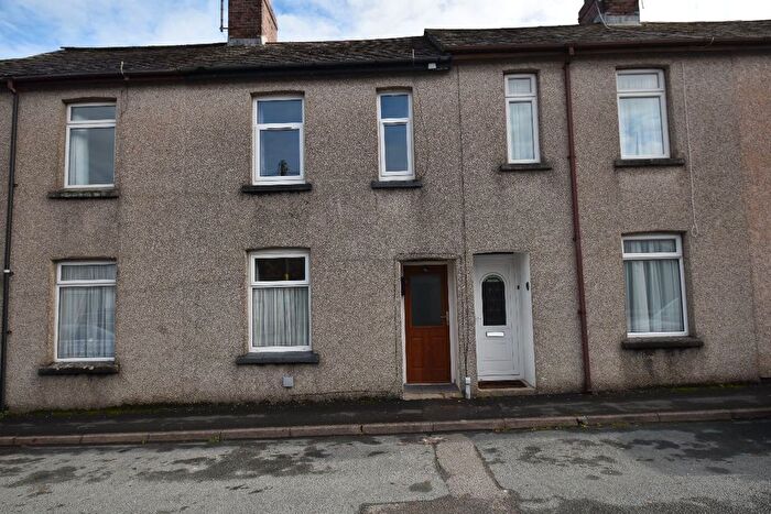 2 Bedroom Terraced House To Rent In Park Row, Okehampton, EX20