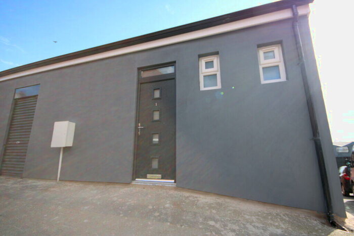 2 Bedroom Flat To Rent In Station Buildings, Bramley, Leeds, LS13