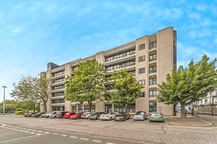 1 Bedroom Flat For Sale In Swingate, Stevenage, SG1