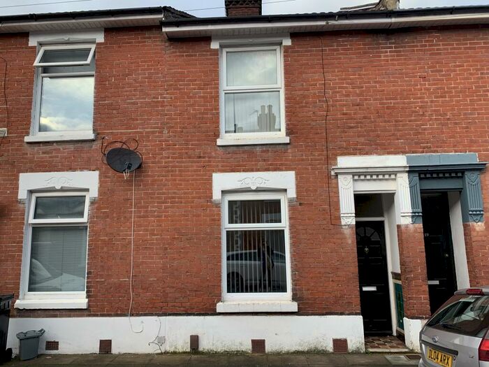 4 Bedroom House To Rent In Percy Road, Southsea, PO4