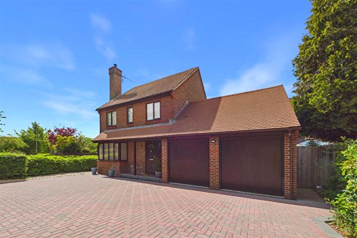 5 Bedroom House For Sale In Highwood Ridge, Basingstoke, RG22