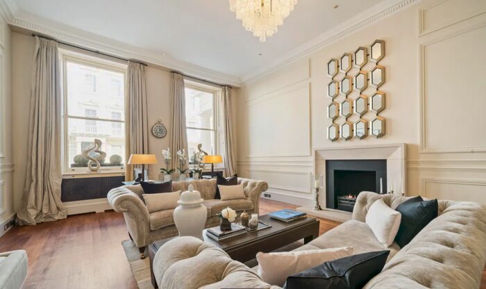 3 Bedroom Flat To Rent In Eaton Place, London, SW1X