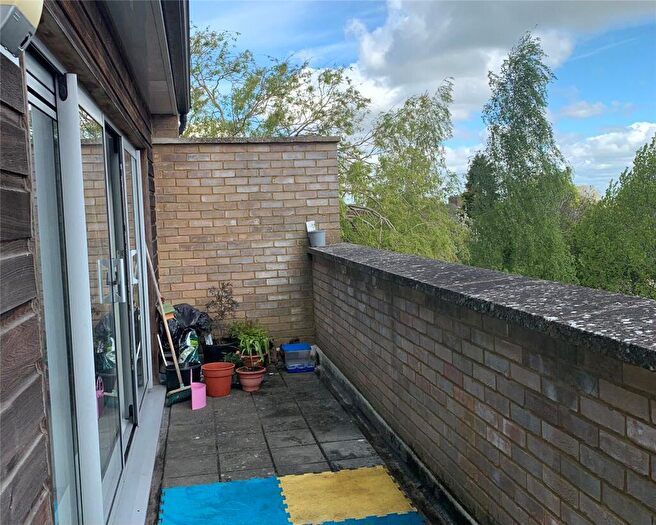2 Bedroom Apartment For Sale In Victoria Crescent, Royston, Hertfordshire, SG8