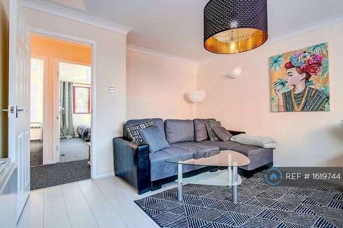 2 Bedroom Flat To Rent In Ashton Croft, Birmingham, B16