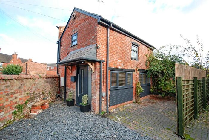 1 Bedroom Mews To Rent In Earl Street, Rugby, CV21
