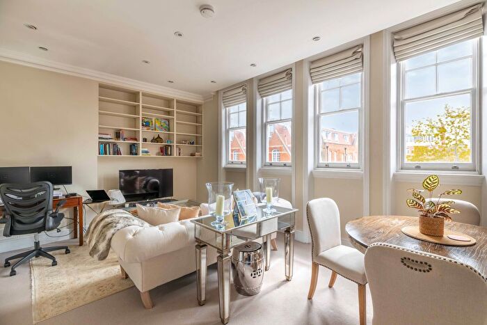 2 Bedroom Flat To Rent In Draycott Place, Chelsea, London, SW3
