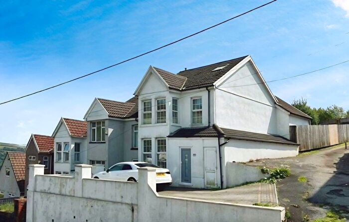 3 Bedroom End Terrace House For Sale In Trebanog Road, Porth, CF39