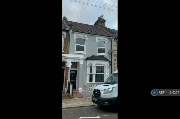 3 Bedroom Terraced House To Rent In Winchelsea Road, London, N17