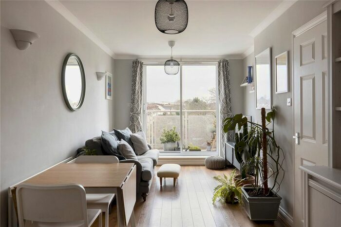 1 Bedroom Flat To Rent In Streatham Hill, London, SW2