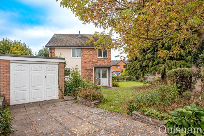 3 Bedroom Detached House For Sale In Crabtree Drive, Bromsgrove, Worcestershire, B61