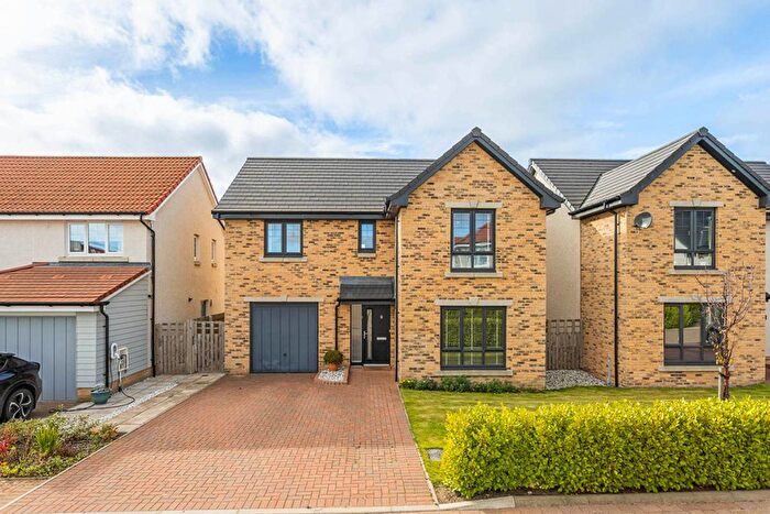 4 Bedroom Detached House For Sale In Baxter Road, Calderwood, East Calder, West Lothian, EH53