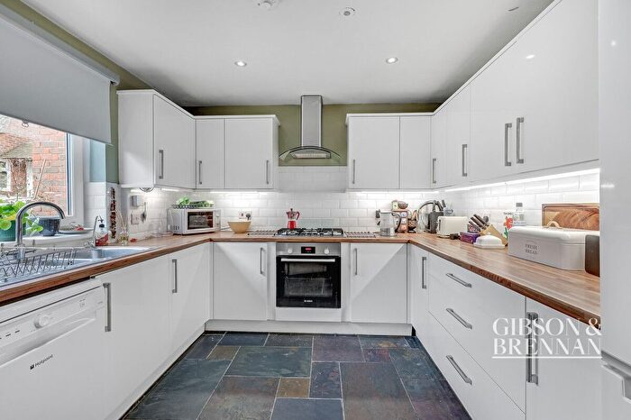 3 Bedroom Terraced House For Sale In Rowenhall, Basildon, SS15