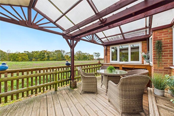 4 Bedroom Bungalow For Sale In The Strouds, Beenham, Reading, Berkshire, RG7