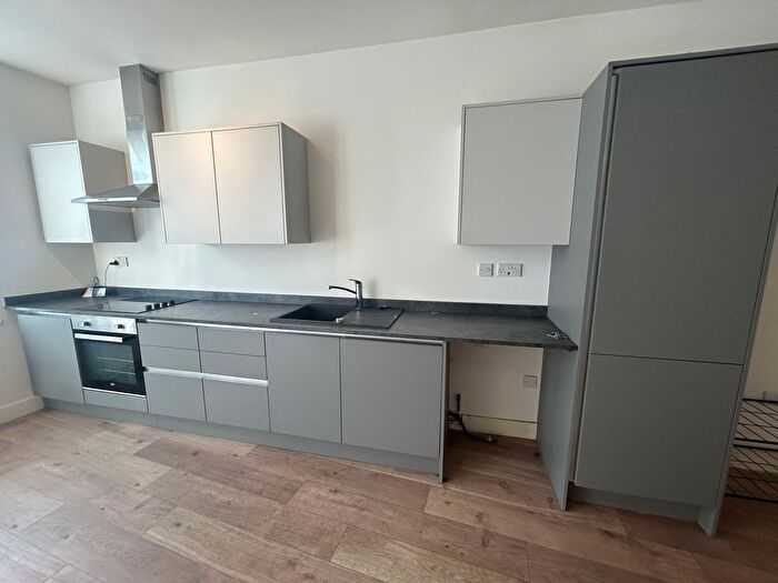 2 Bedroom Flat To Rent In High Street, Birmingham, B46