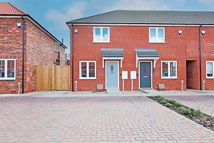 2 Bedroom End Of Terrace House For Sale In Copper Gardens, PE21