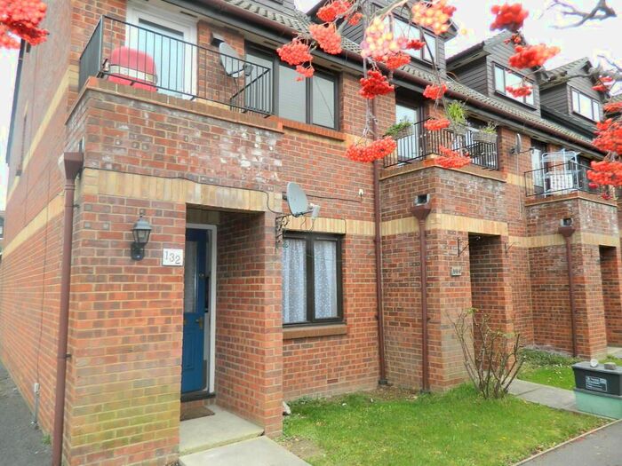 1 Bedroom Maisonette To Rent In Maypole Road, Taplow, Buckinghamshire, Sl, SL6