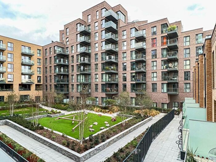 2 Bedroom Flat To Rent In Coster Avenue, London, N4