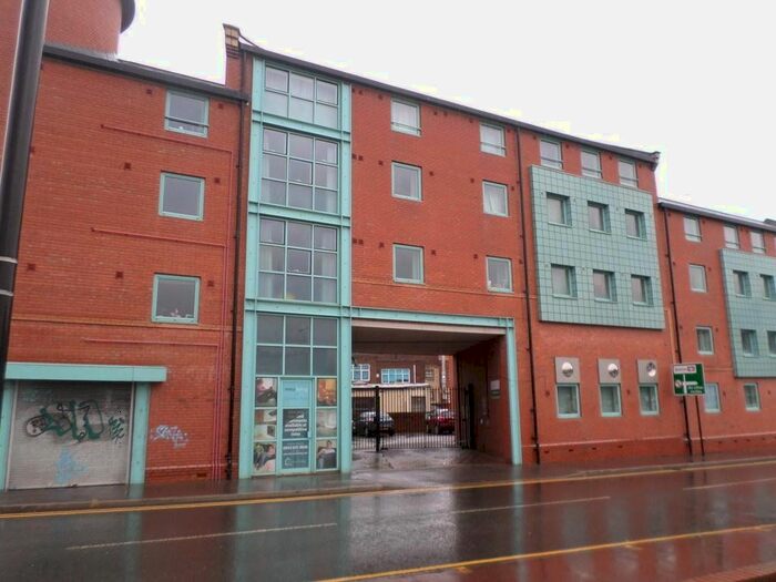 2 Bedroom Flat To Rent In Fornham Street, Sheffield, South Yorkshire, S2