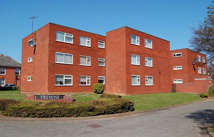 2 Bedroom Flat To Rent In Trevose, Felixstowe, IP11