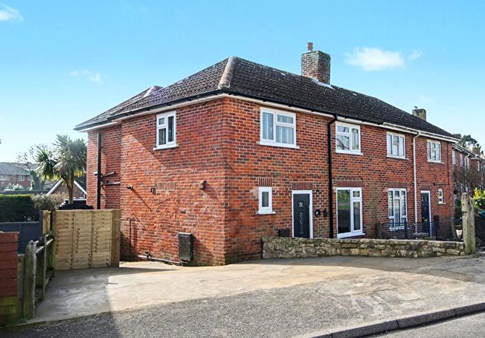 3 Bedroom Semi-Detached House For Sale In Tithe Barn, Lymington, SO41