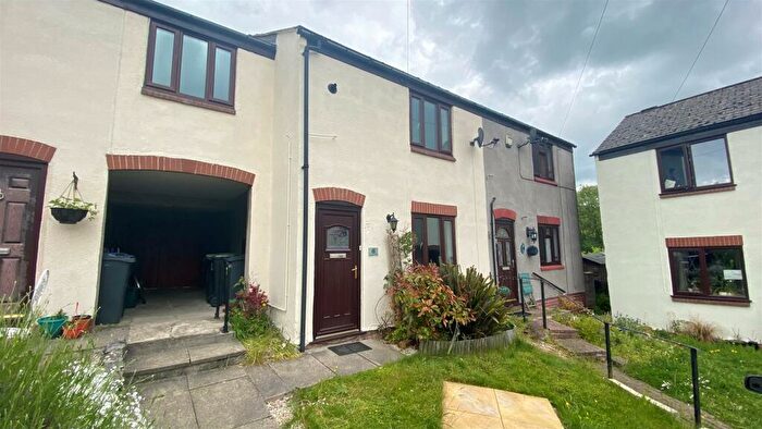 3 Bedroom Terraced House To Rent In Greenway Croft, Wirksworth, Derbyshire, DE4