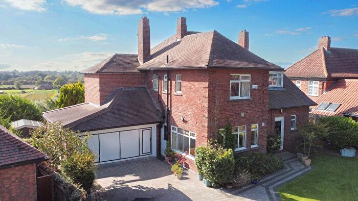 4 Bedroom Detached House For Sale In Coniscliffe Road, Darlington, DL3