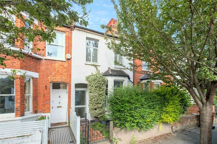 1 Bedroom Property To Rent In Priory Road, Acton Green, W4
